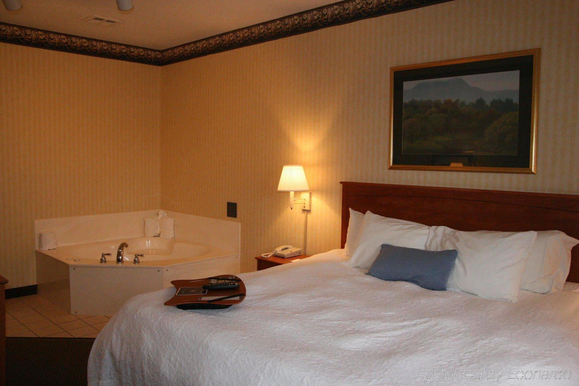Hampton Inn Laporte La Porte Ruang foto
