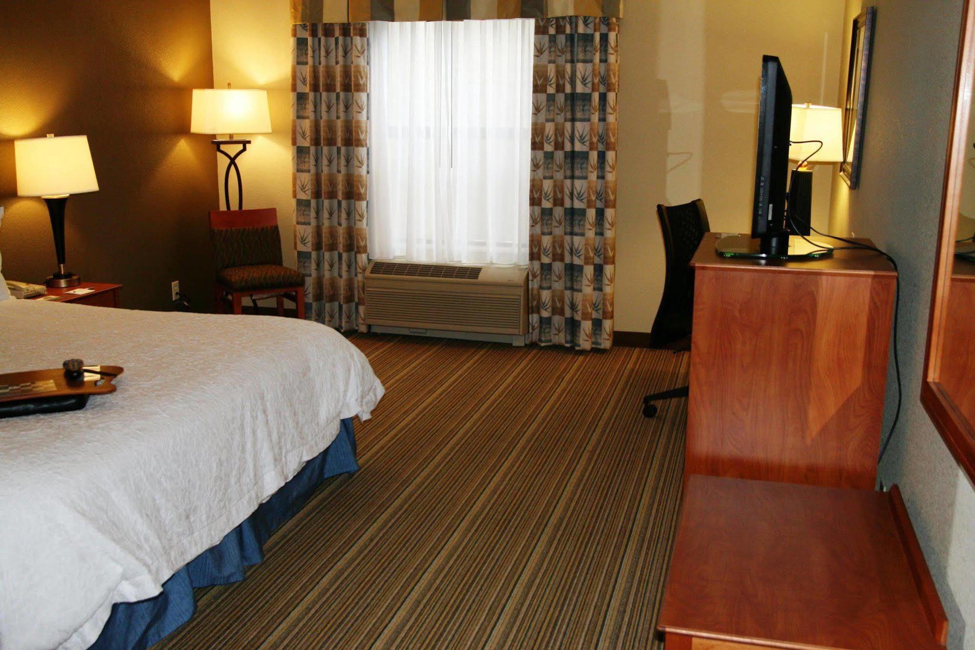 Hampton Inn Laporte La Porte Bagian luar foto
